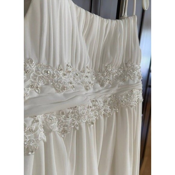 David's Bridal Full Length Ivory Dress - Picture 3 of 8